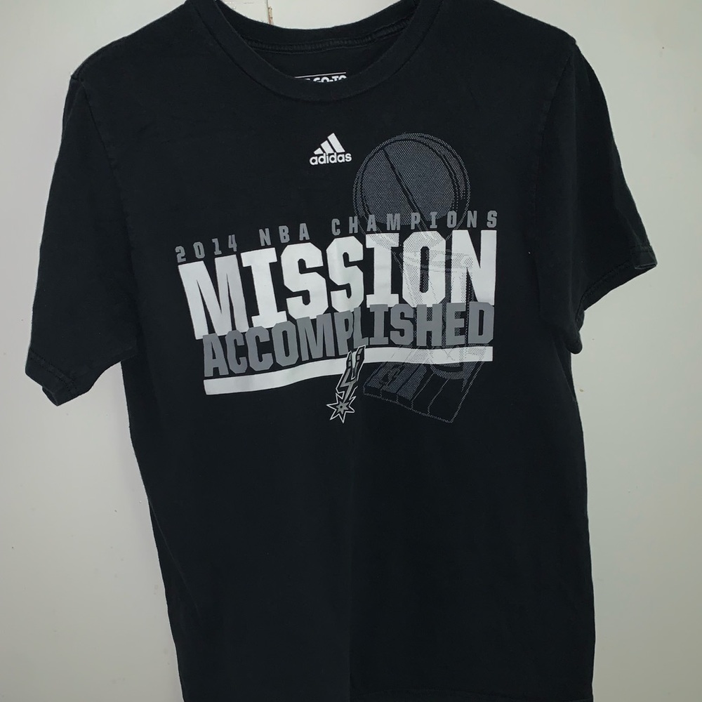 Graphic tee!